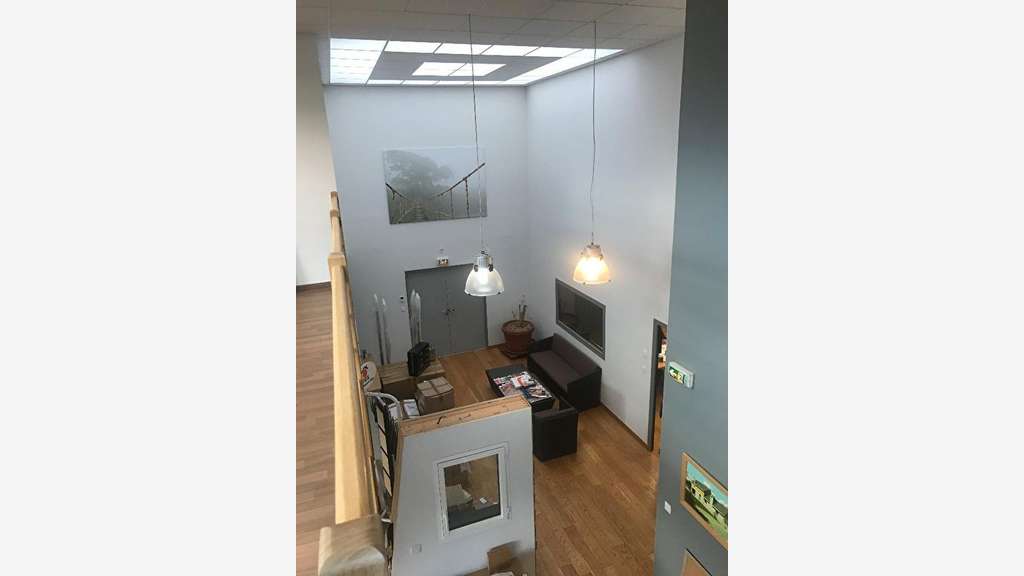 Vente bureaux 178m² accès PMR et garage à Angers