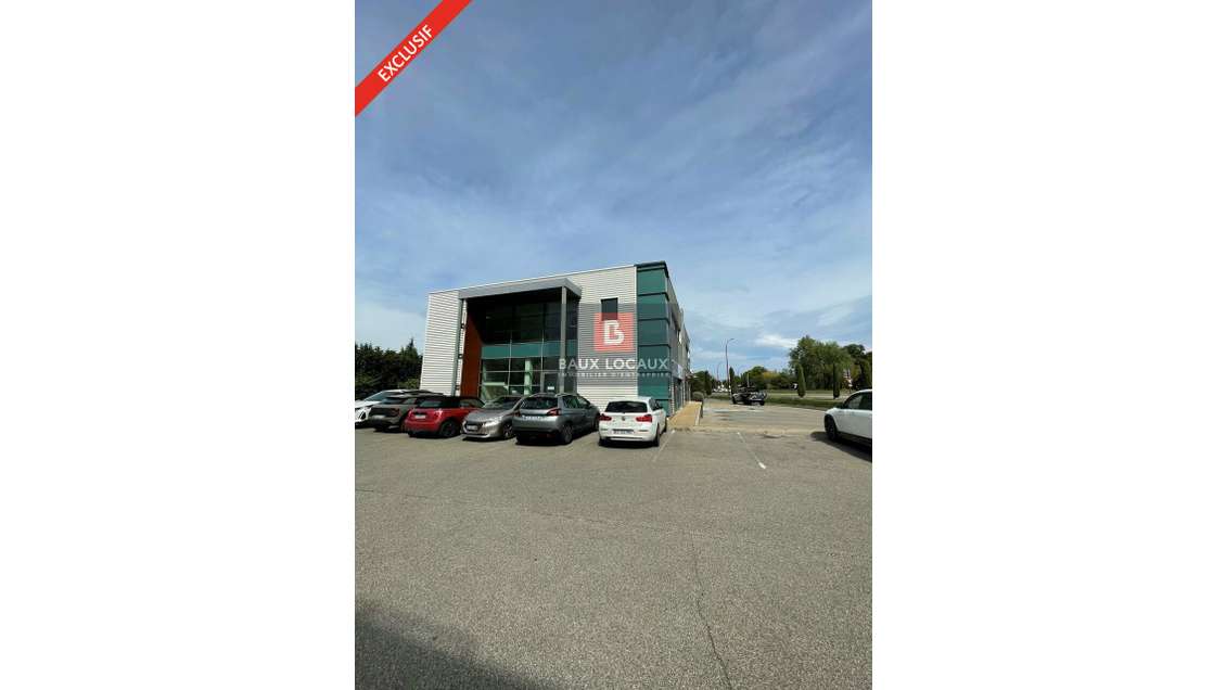Bureaux 123m² à vendre à Entraigues-sur-la-Sorgue
