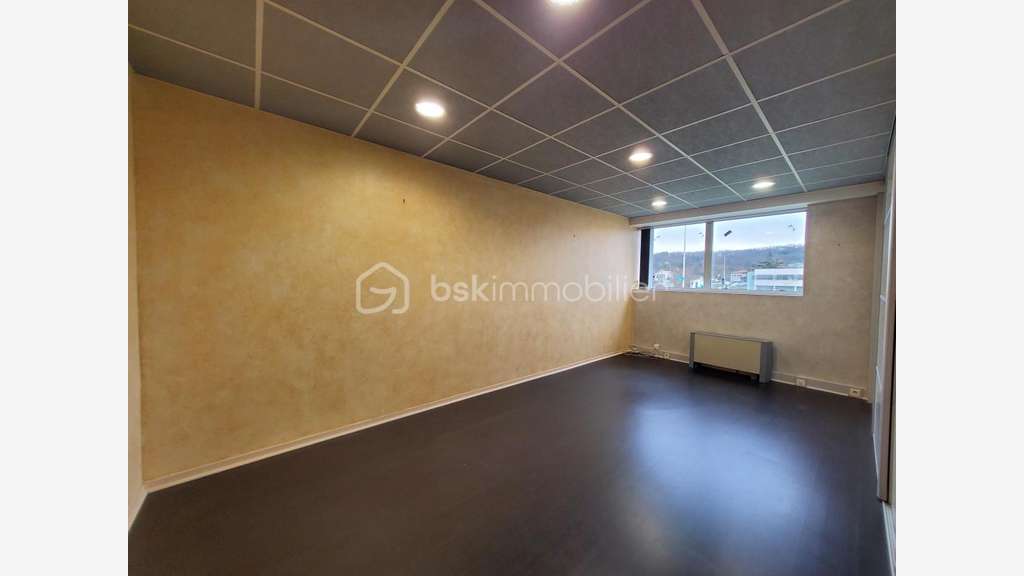 Vente bureaux de 93m² à Estillac