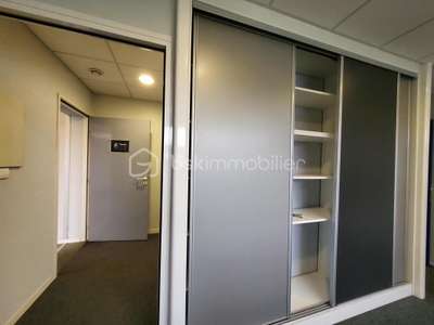 Vente bureaux de 93m² à Estillac