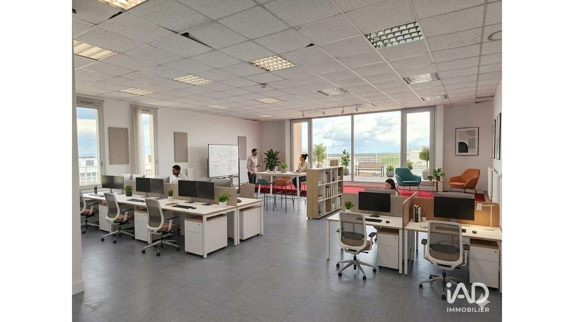 Bureau à Évry