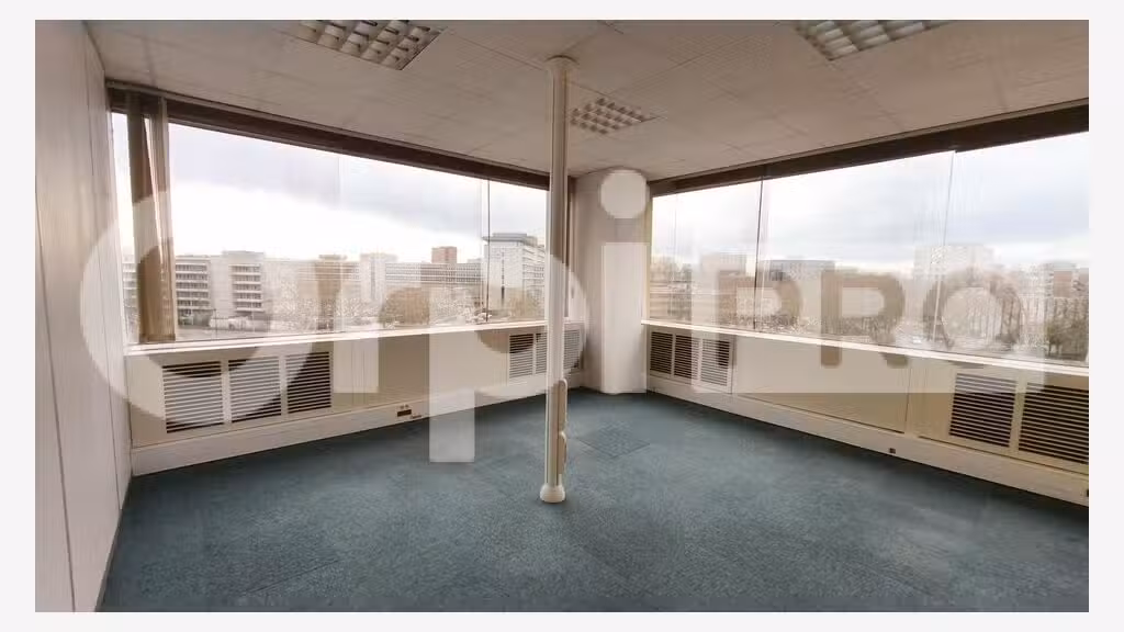 Vente plateau de bureau 1500m² R+4 à Évry
