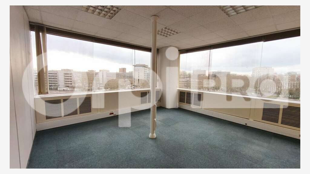 Vente plateau de bureau 1500m² R+4 à Évry