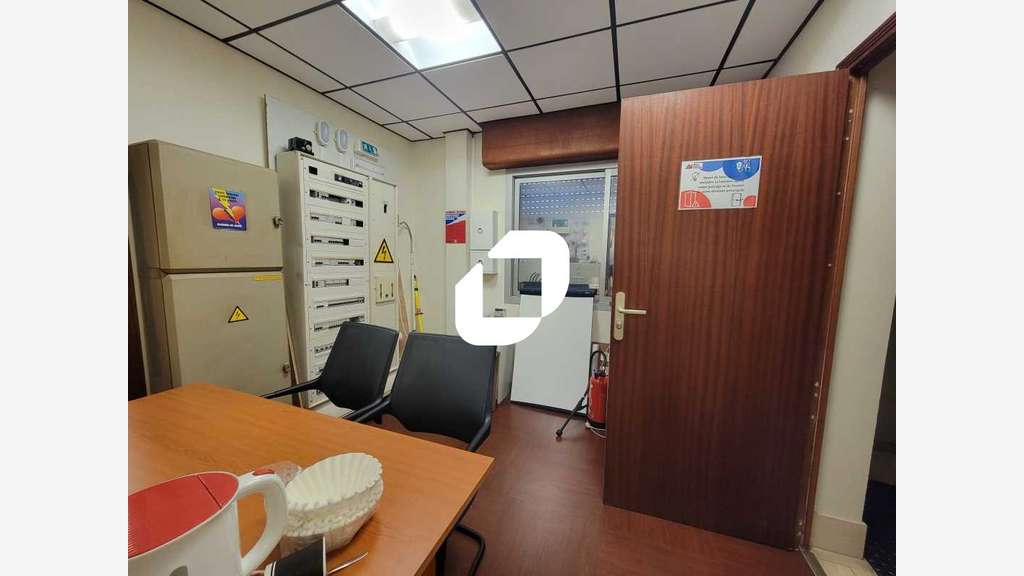 Vente Bureaux 216m² Evry courcouronnes
