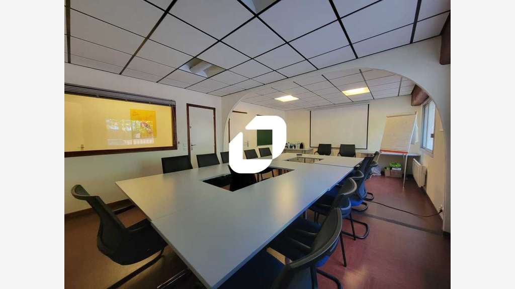 Vente Bureaux 216m² Evry courcouronnes