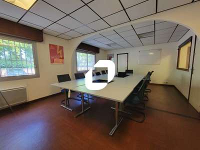 Vente Bureaux 216m² Evry courcouronnes