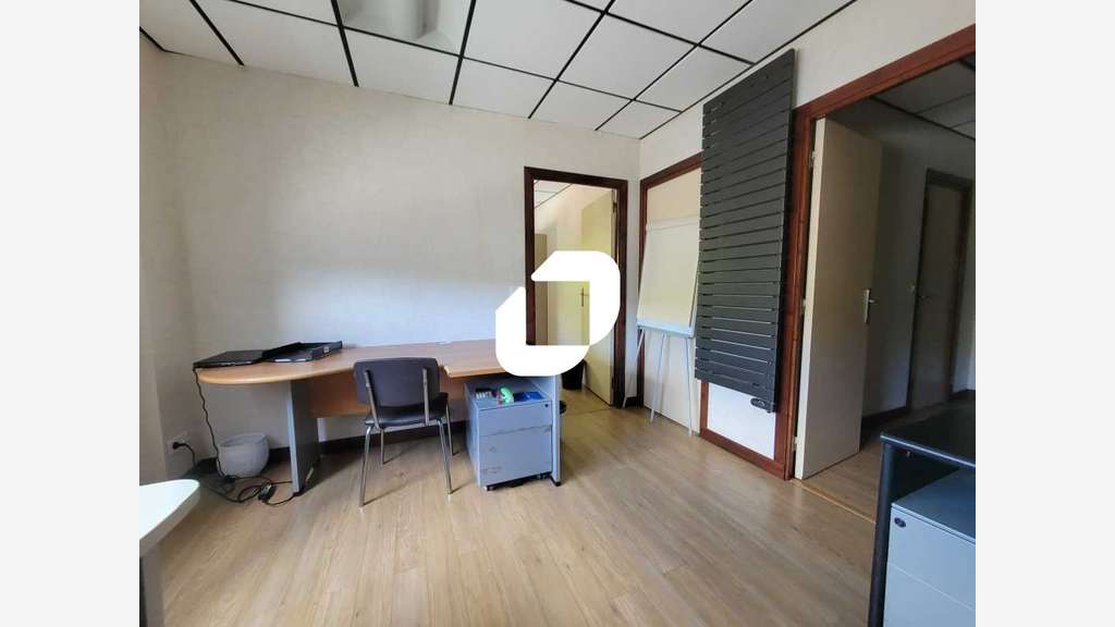 Vente Bureaux 216m² Evry courcouronnes