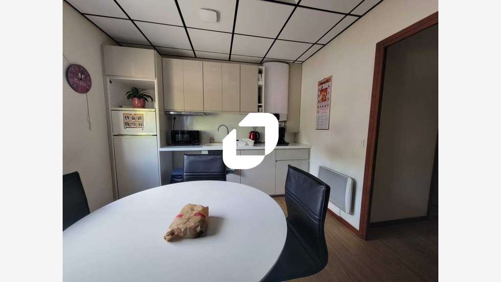 Vente Bureaux 216m² Evry courcouronnes