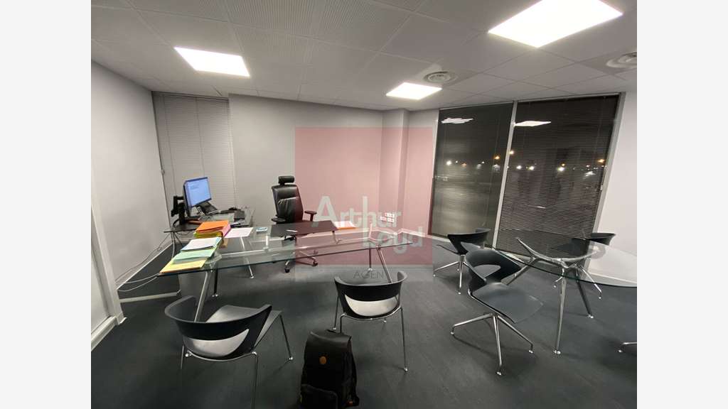 Vente bureaux exceptionnels 258m² à Boé