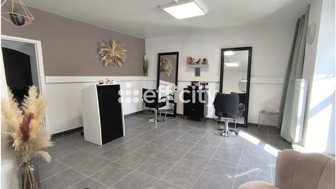 Vente local 45m² en centre-ville de Faverges