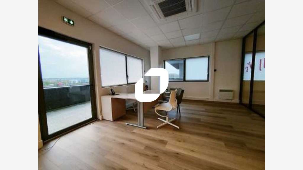 Vente Bureaux 238m² Ferrieres