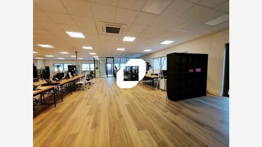 Vente Bureaux 176m² Ferrieres