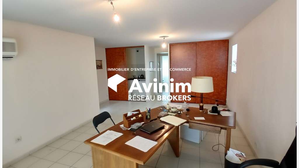 Vente bureaux transformable en F3 à Fleury