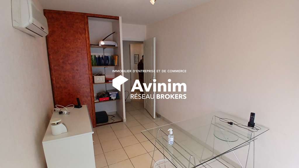 Vente bureaux transformable en F3 à Fleury