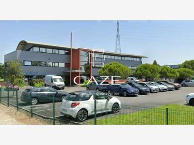 Bureaux 1800m² R+2 à vendre à Floirac