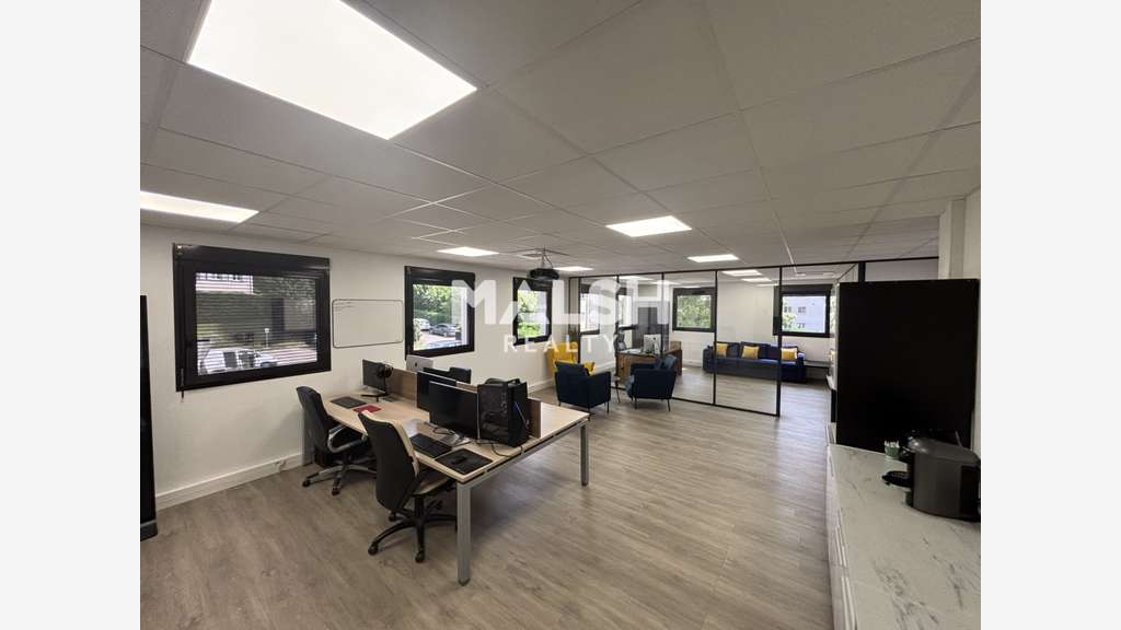 A vendre bureaux 71m² à Francheville