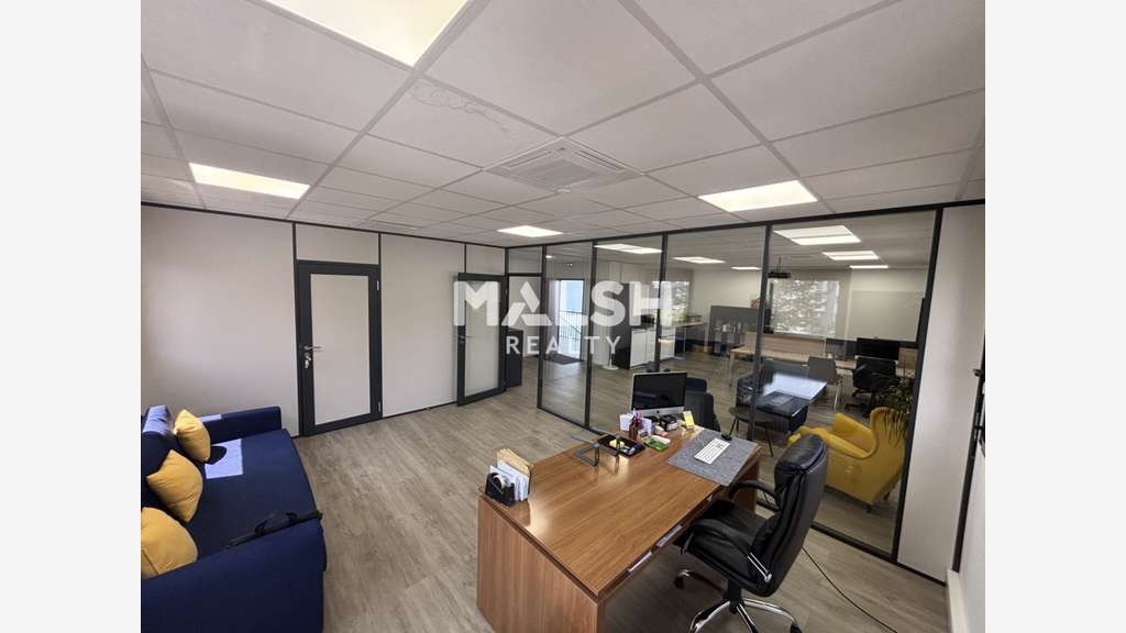 A vendre bureaux 71m² à Francheville