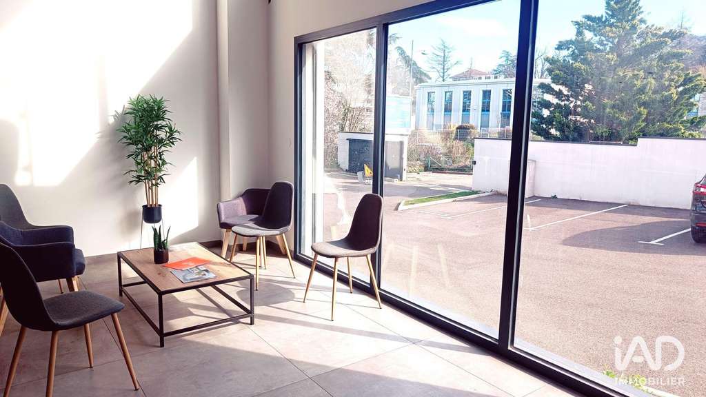 Vente bureau de 902m² à Francheville secteur Alaï