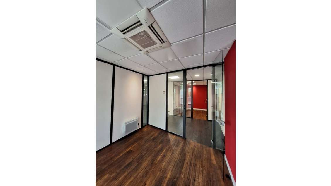 Bureaux et locaux à vendre ou à louer à Fréjus