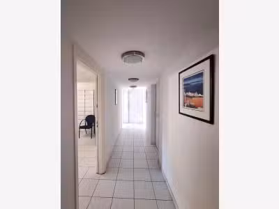 A vendre bureau 139m² emplacement calme à Fréjus