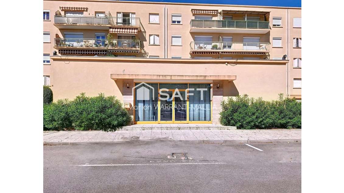 Local bureaux 167m² empl privilégié à Fréjus