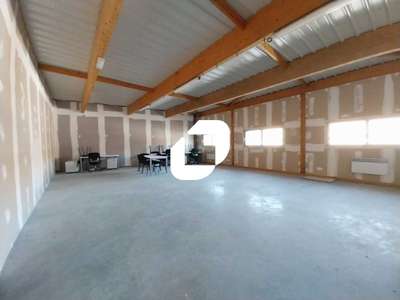Vente Bureaux 180m² Gazeran