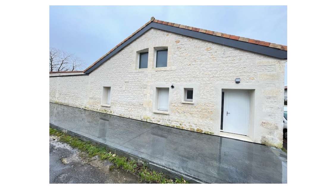 Superbe bureau standing neuf 142m² Gond-Pontouvre