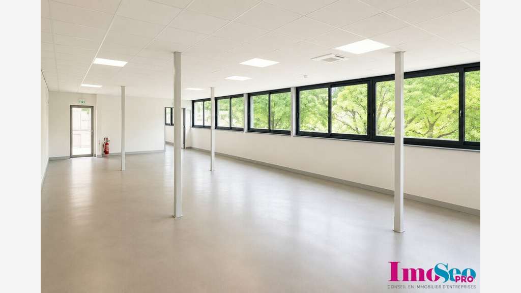 Bureaux de 144m² à vendre axe passant Gradignan