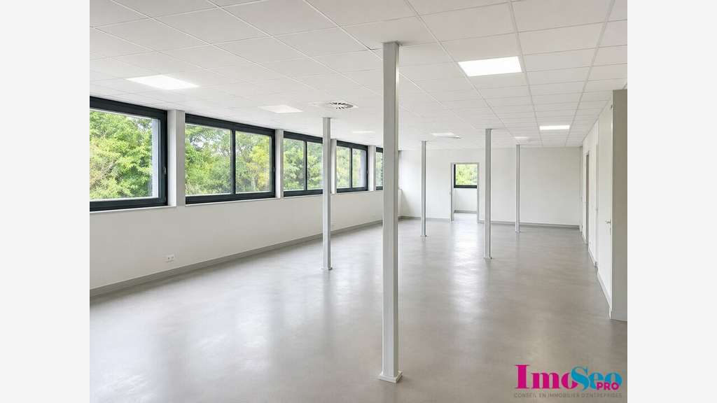 Bureaux de 144m² à vendre axe passant Gradignan