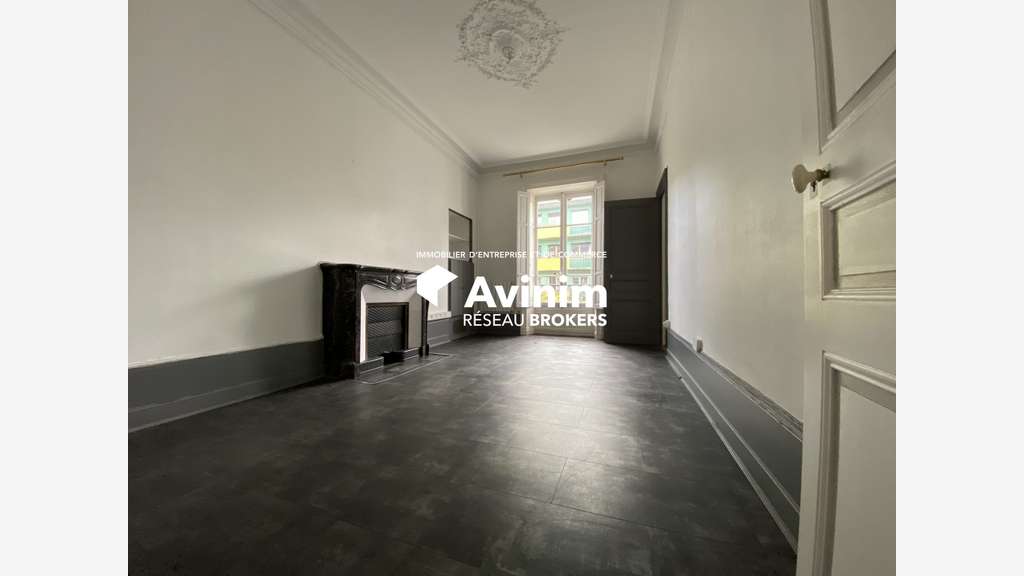 AV appartement transformé en bureaux 87m² Grenoble