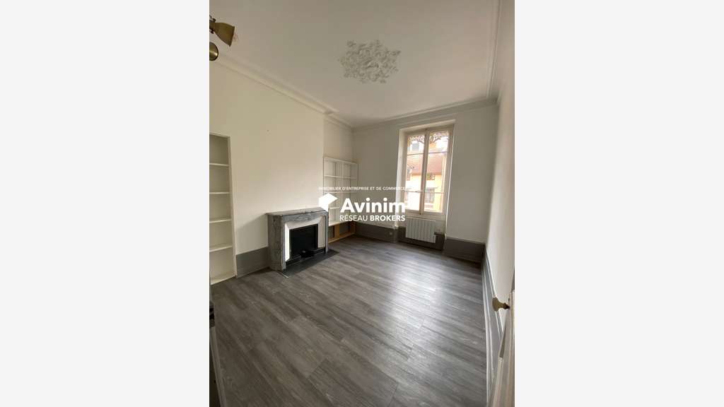 AV appartement transformé en bureaux 87m² Grenoble