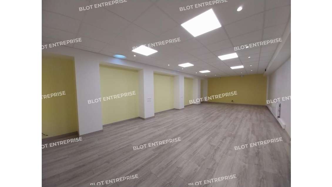 A vendre bureaux 276m² en centre-ville à Guérande