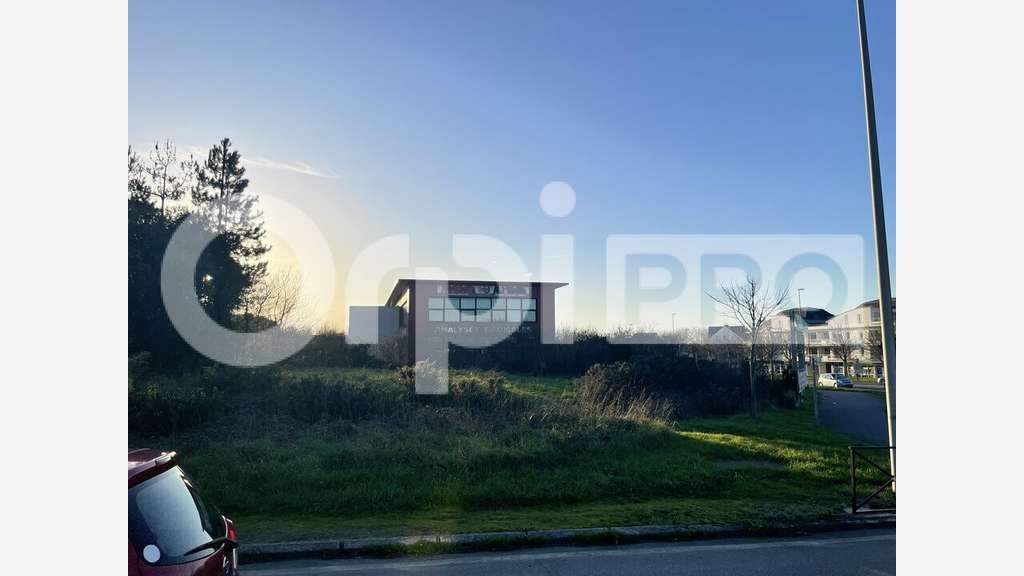 A vendre bureau 83m² R+1 à Guérande Zone Kerbiniou