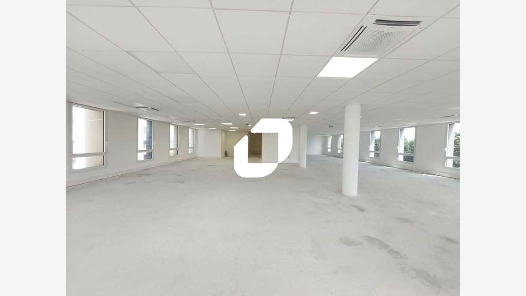Vente Bureaux 181m² Guyancourt