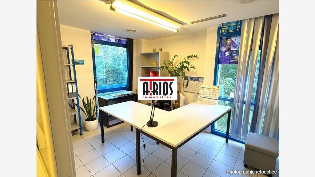 Vente bureaux 315m² au 1er étage + parkings Hyères