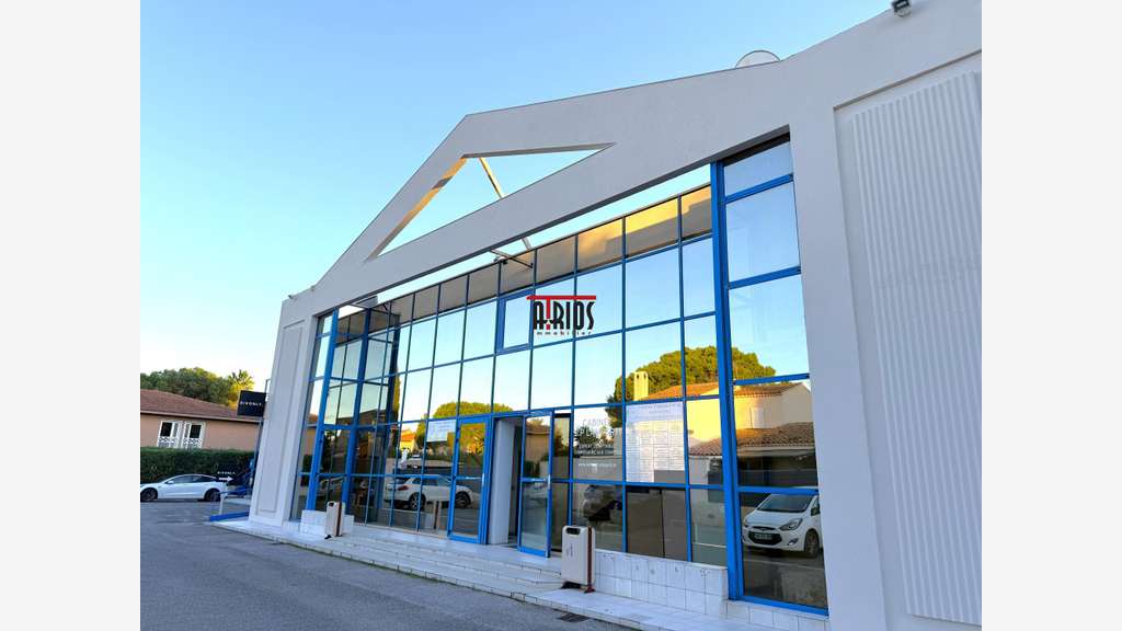Vente bureaux 315m² au 1er étage + parkings Hyères