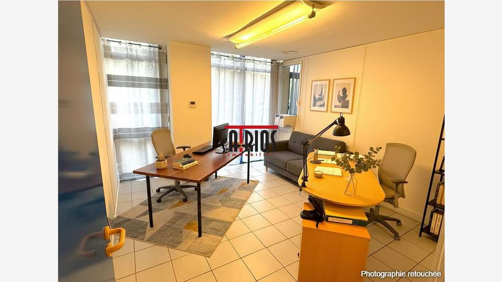 Vente bureaux 315m² au 1er étage + parkings Hyères