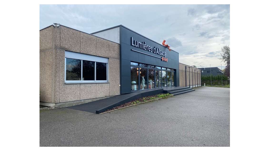 Local commercial / Bureaux / Entrepôt de 776 m² s