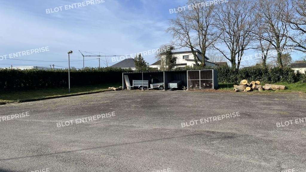 À vendre bureau loué 472m² Sainte-Anne-sur-Brivet