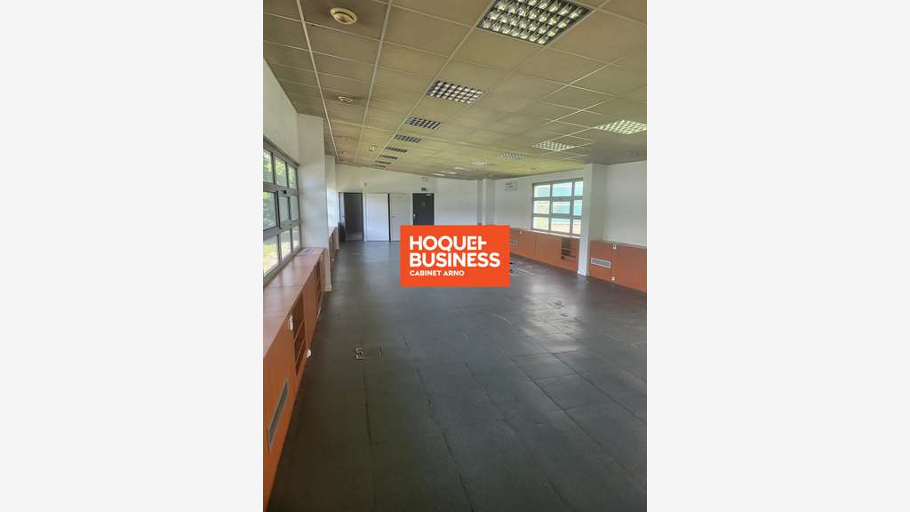 Vente bureaux 750m² à Issoire