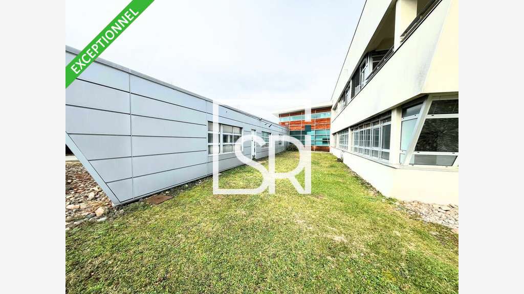 Bureaux de 750m² à vendre à Issoire