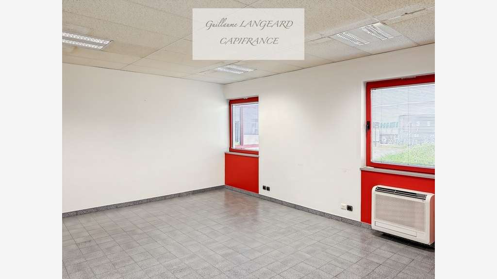 Bâtiment industriel 2 239m² sur 9687m² ZI Izernore