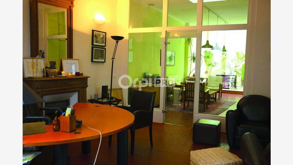 Bureau 280m² à vendre à L'Isle-sur-la-Sorgue