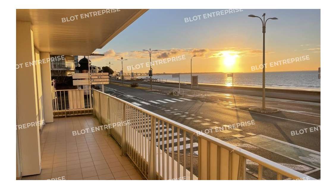A vendre bureaux 120m² RDC vue sur mer à La Baule