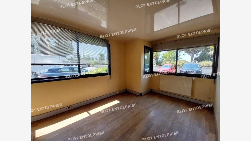 À VENDRE - BUREAUX - 135 M² - LA BAULE ESCOUBLAC