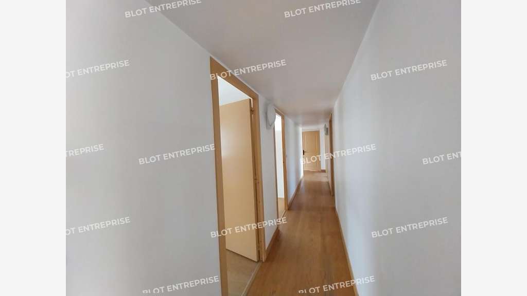 À VENDRE - BUREAUX - 135 M² - LA BAULE ESCOUBLAC