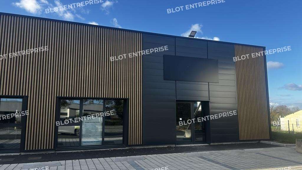 A vendre bureaux 164m² bruts de béton La Bouëxière