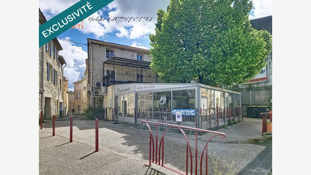 Vente immeuble mixte à La Calmette