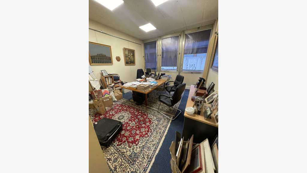 Bureaux 806m² à vendre à La Celle-Saint-Cloud