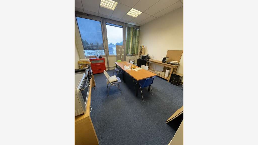 Bureaux 806m² à vendre à La Celle-Saint-Cloud